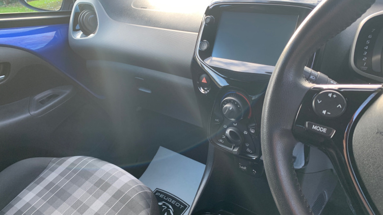 Peugeot 108 1.0 72 Allure 5dr Petrol Hatchback